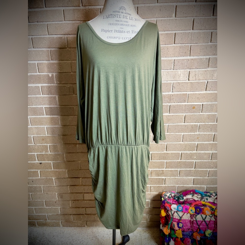 VENUS Olive Green Drop Waist Scoop Neck 3/4 Sleeve tunic